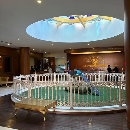 Hotel Perla Suites Hotel